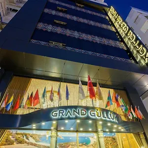 Grand Gulluk Center Szálloda